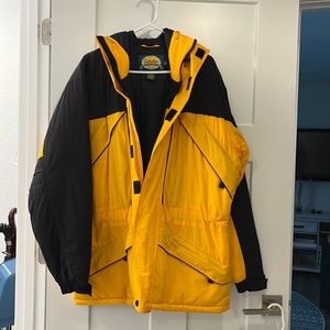 Mens Ski Coat like new wire once